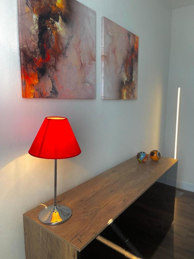 City Apartment, Ferienwohnung 3 Zkdb, Balkon, Dachgeschoss, Naehe Duesseldorf Krefeld Kültér fotó