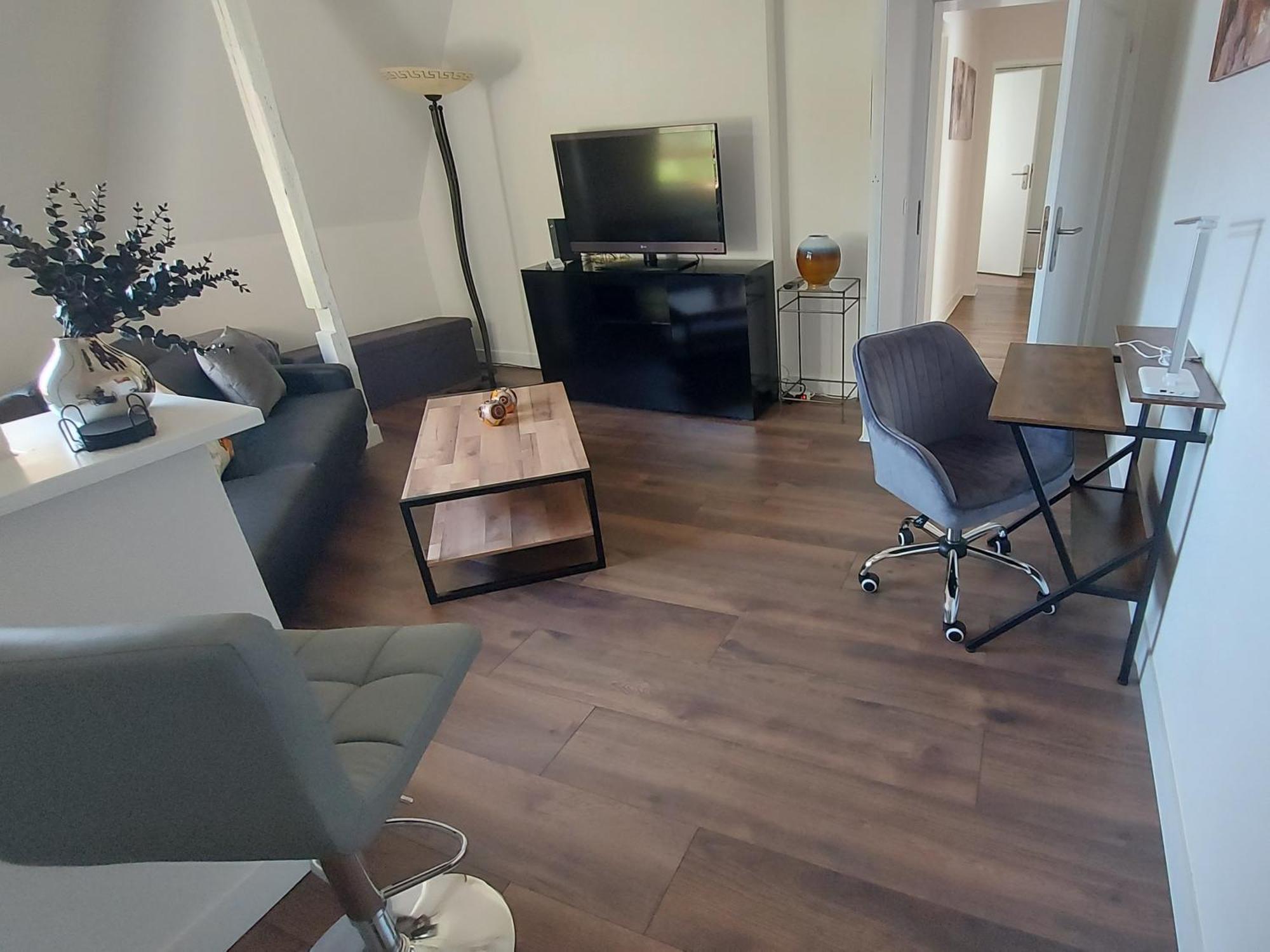 City Apartment, Ferienwohnung 3 Zkdb, Balkon, Dachgeschoss, Naehe Duesseldorf Krefeld Kültér fotó