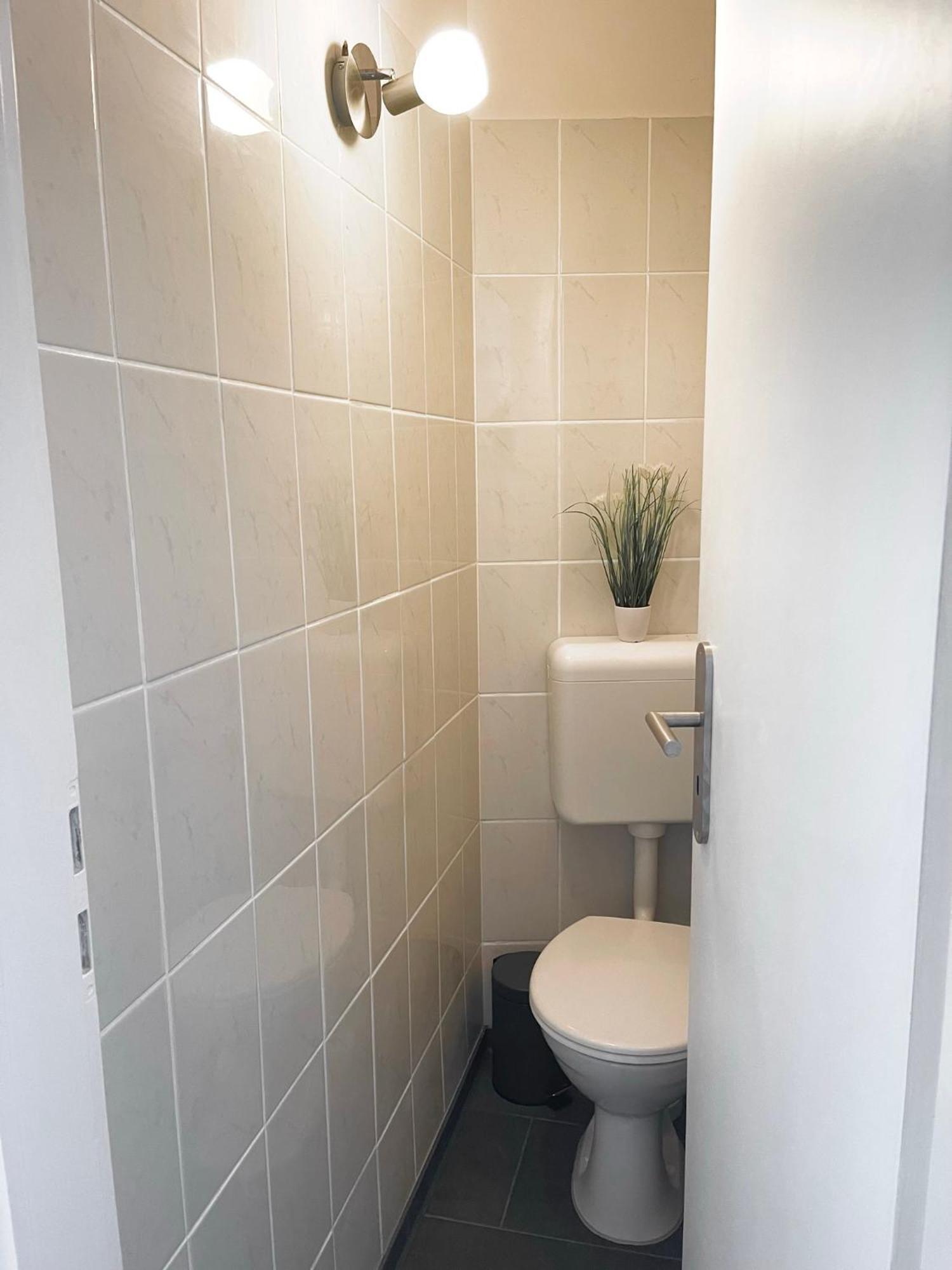 City Apartment, Ferienwohnung 3 Zkdb, Balkon, Dachgeschoss, Naehe Duesseldorf Krefeld Kültér fotó